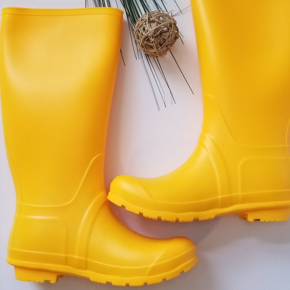YELLOW WEEBOO RAIN BOOTS